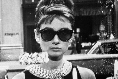 Audrey Hepburn Fashion Show on Audrey Hepburn    Girl Seeks Shoe